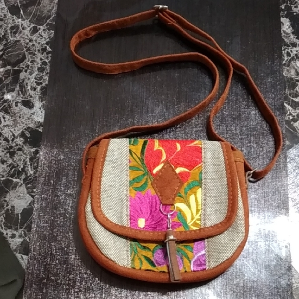 Source Unknown Vibrant Floral Crossbody Bag in Brown and Pink